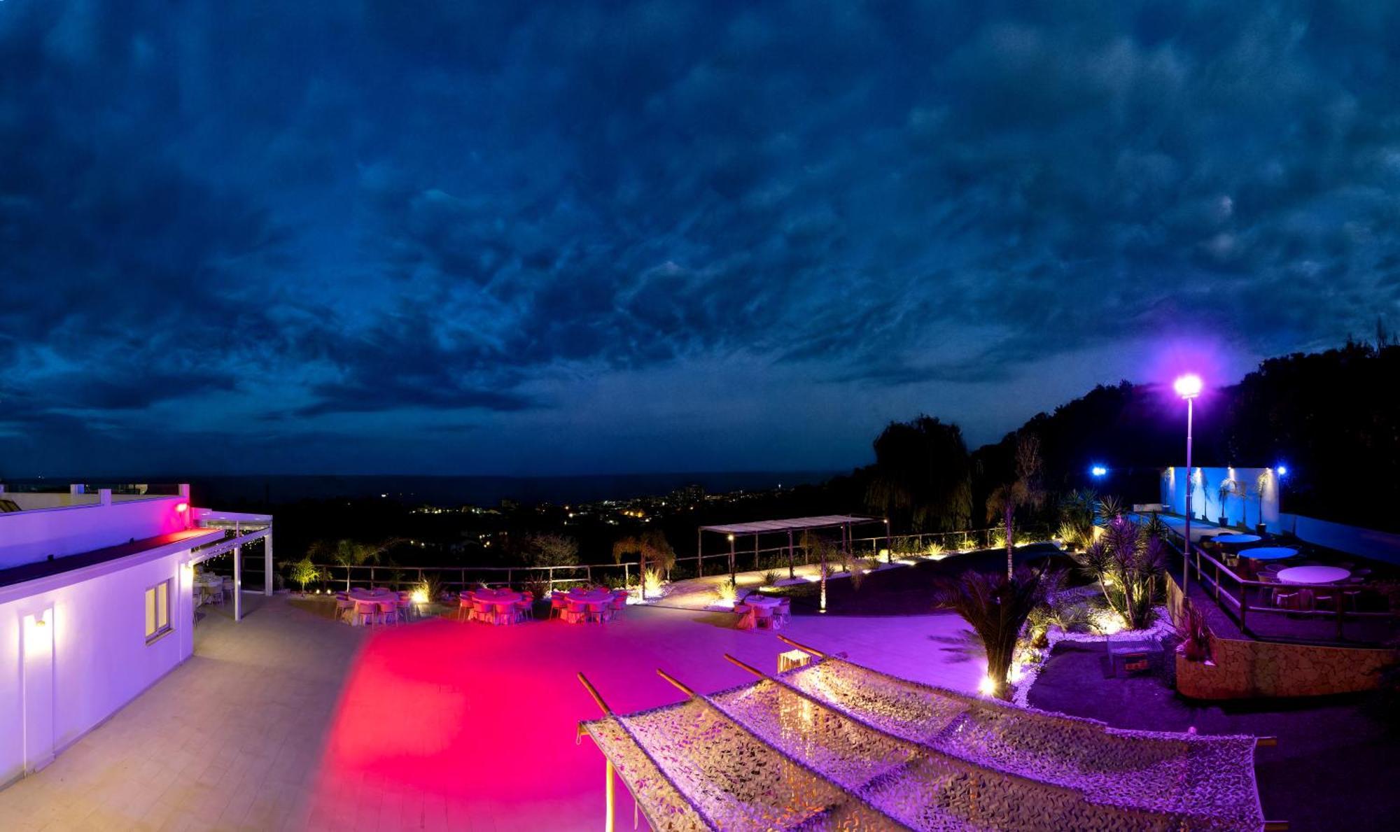 阿布鲁齐的罗塞托Terrazza Sul Mare住宿加早餐旅馆 外观 照片