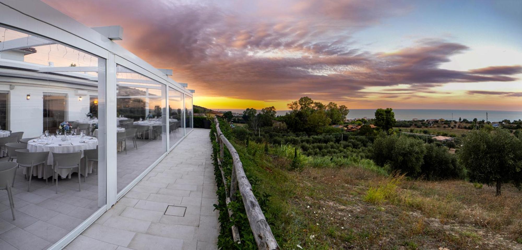 阿布鲁齐的罗塞托Terrazza Sul Mare住宿加早餐旅馆 外观 照片